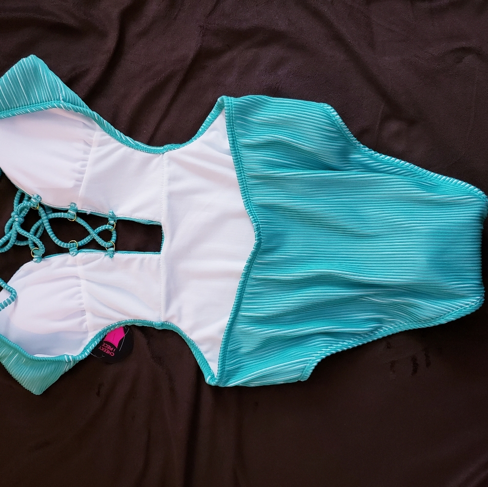 One Piece Swimsuit - Picture 4 of 4